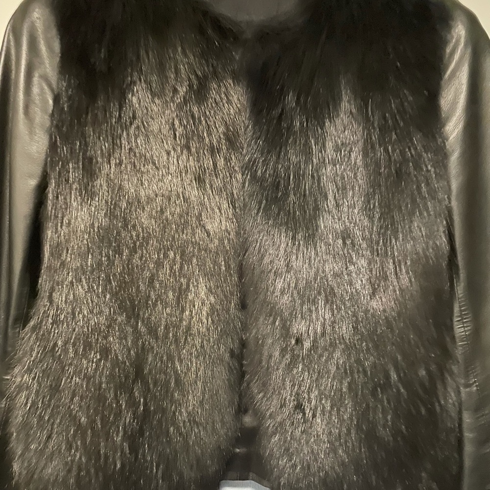 Leather jacket - Picture 3 of 7